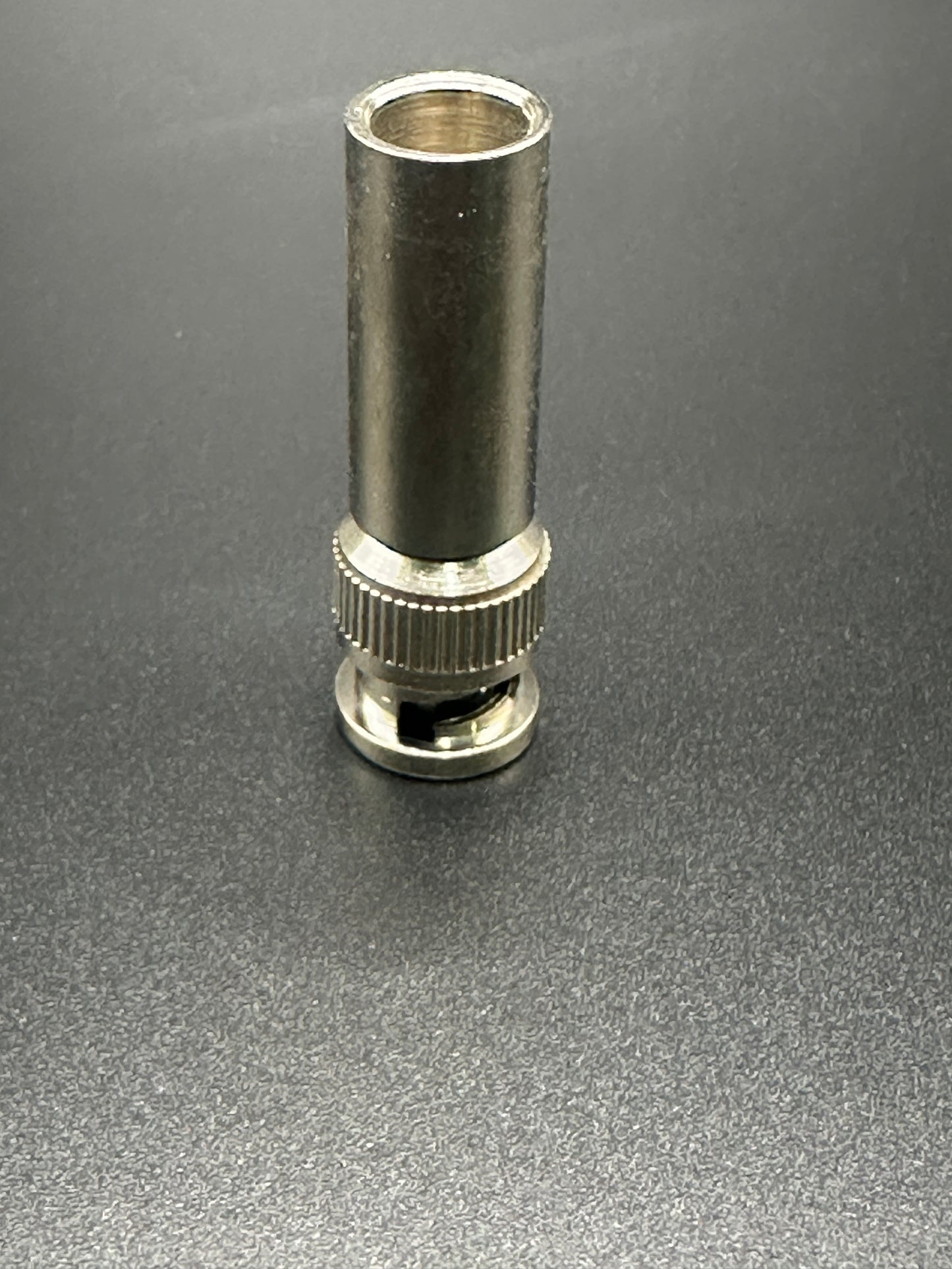 BNC MALE TO MOTOROLA FEMALE ADAPTER 40160