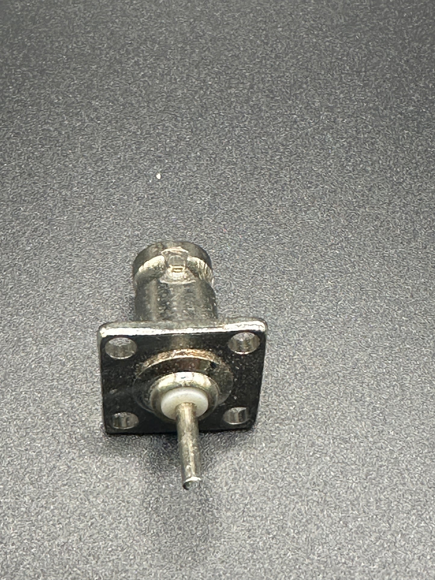 BNC FEMALE 4 HOLE CHASSIS MOUNT 60616