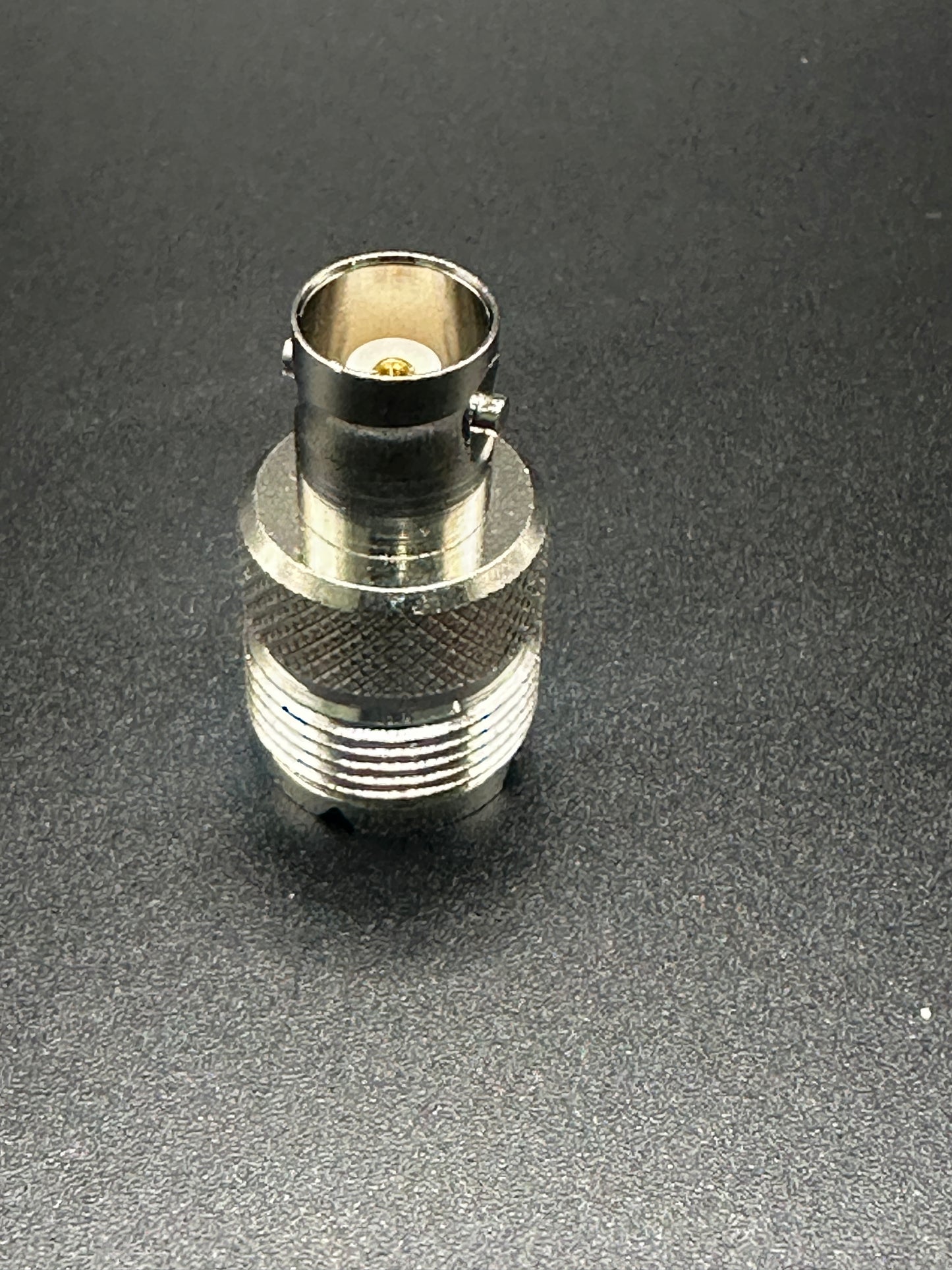 BNC FEMALE TO UHF FEMALE (SO-239) ADAPTER 40621