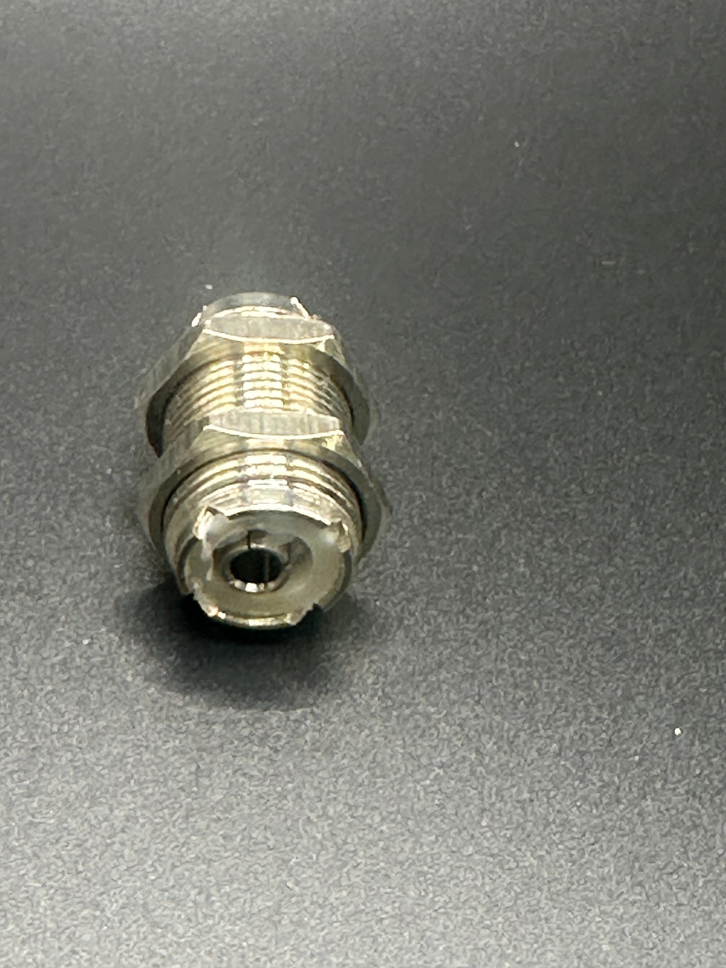 UHF FEMALE FEED THRU 1" 52581