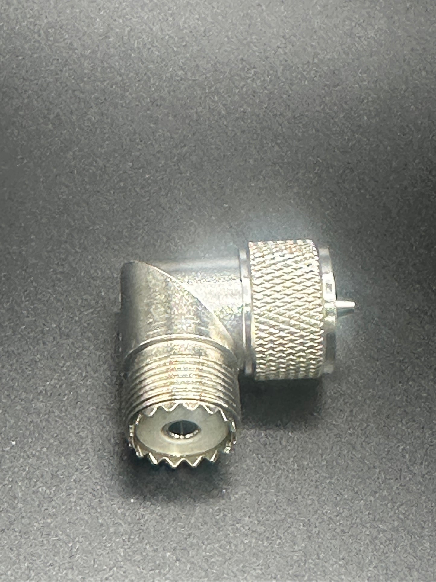UHF MALE PL-259 TO UHF FEMALE (SO239) RIGHT ANGLE 50359