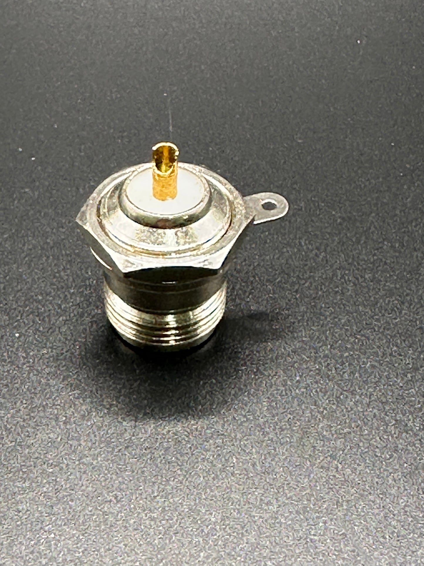 N FEMALE SINGLE HOLE PANEL/CHASSIS MOUNT CONNECTOR 80410