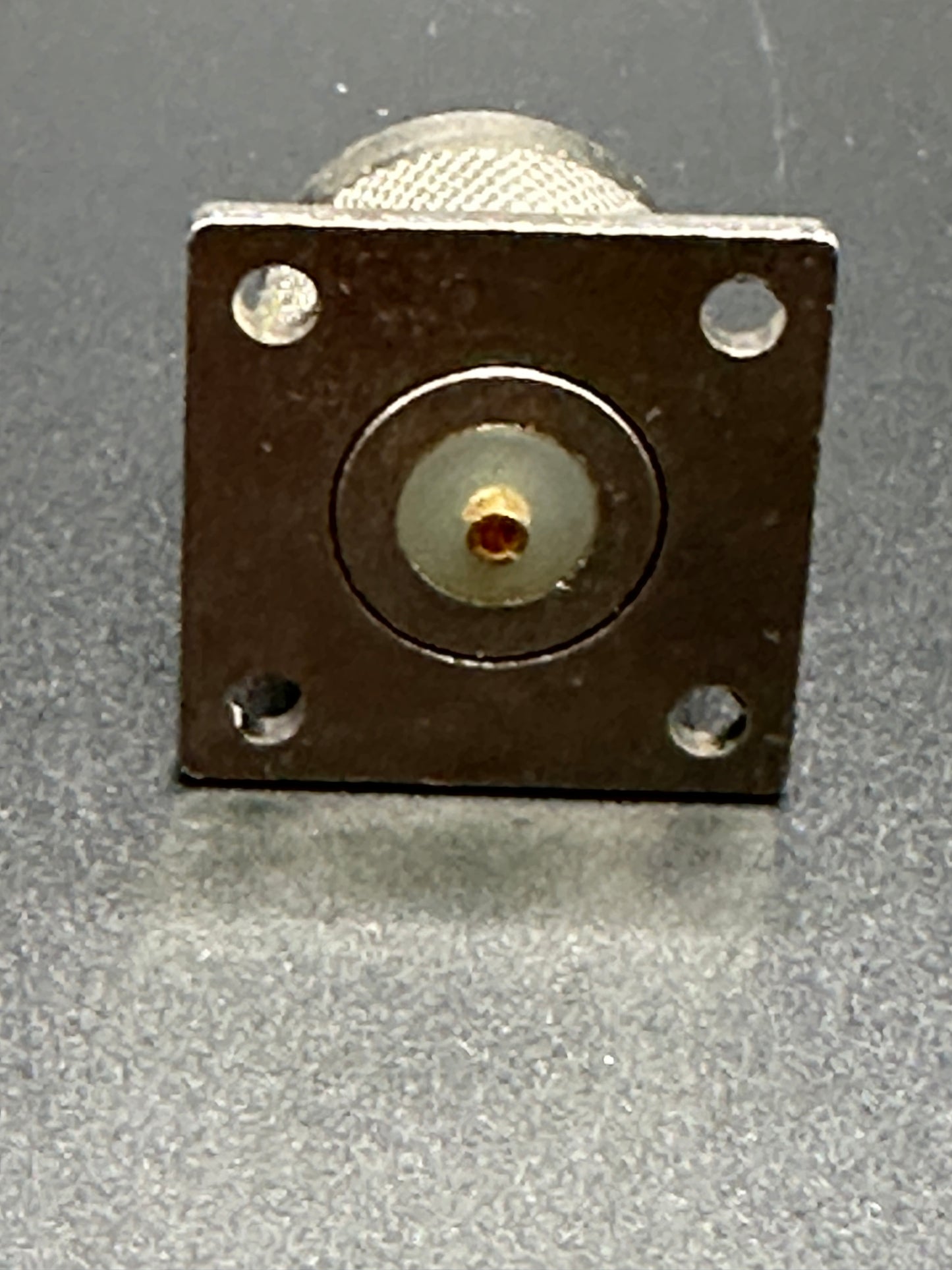 N MALE 4 HOLE PANEL/CHASSIS MOUNT CONNECTOR 80013
