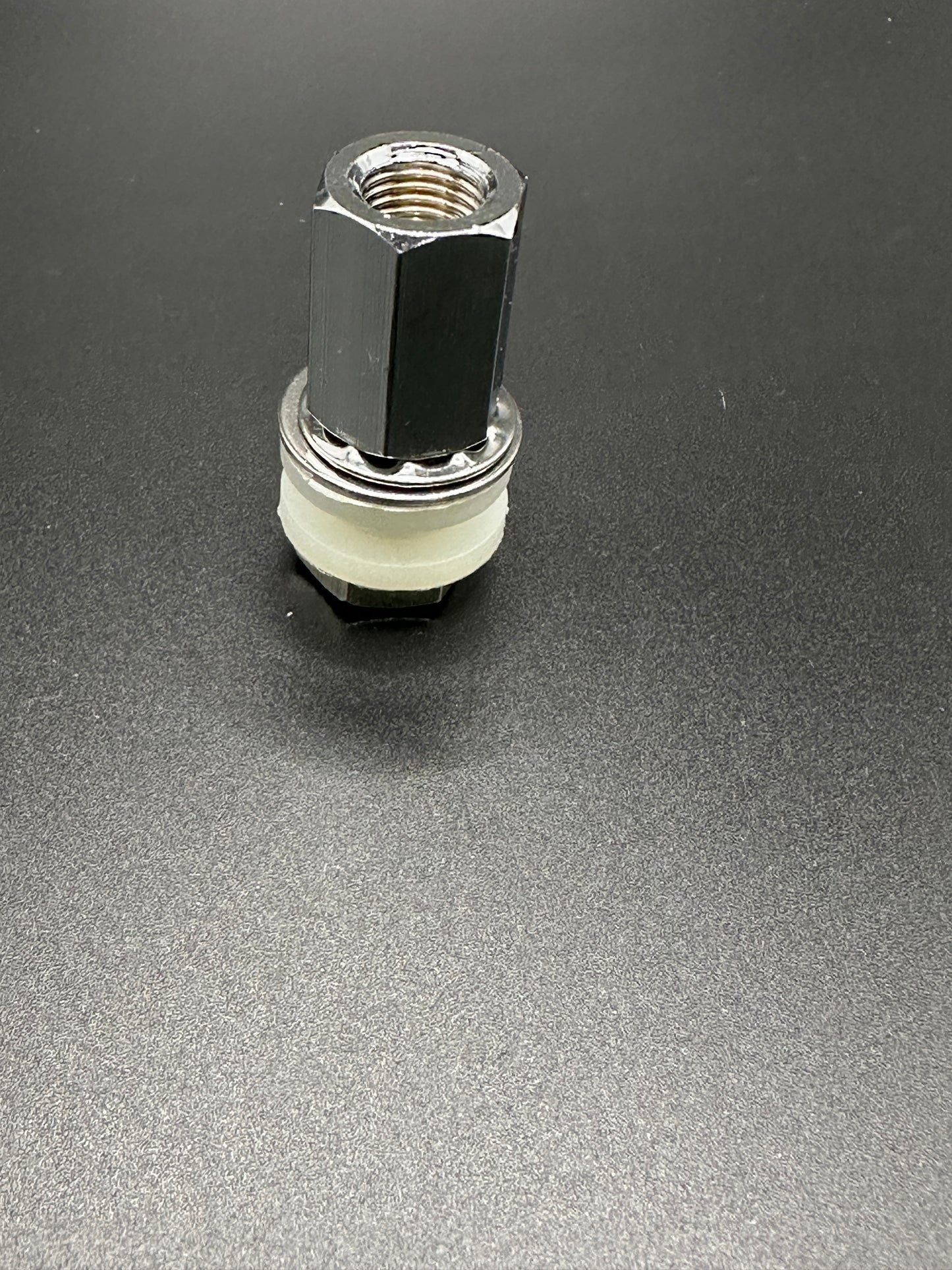 Lug 3/8" x 24 Spade Stud Mount T105.5